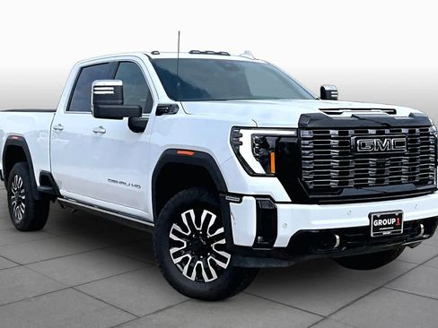 Used 2026 GMC Sierra 2500 Denali Ultimate AWD/4WD image 3