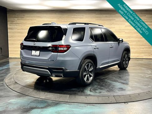 Used 2025 Honda Pilot Elite image 18