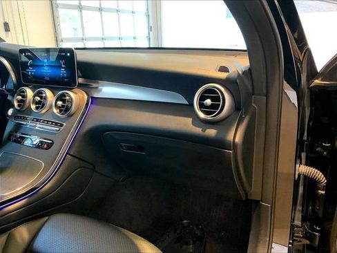 Used 2022 Mercedes-Benz GLC 300 4MATIC image 21