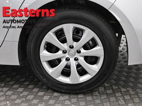 Used 2023 Toyota Corolla LE FWD image 33
