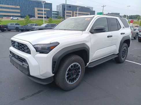 Used 2025 Toyota 4Runner TRD Off-Road AWD/4WD image 1