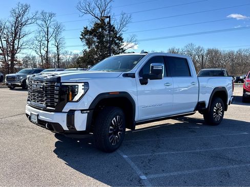 New 2026 GMC Sierra 2500 Denali Ultimate image 4