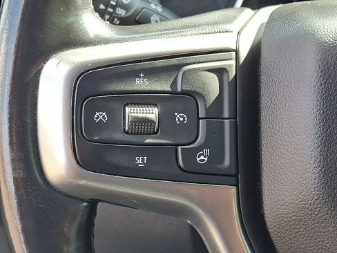 Used 2021 Chevrolet Silverado 1500 LT w/ Safety Package AWD/4WD image 23