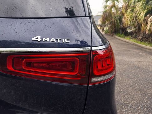Used 2022 Mercedes-Benz GLS 450 4MATIC image 9