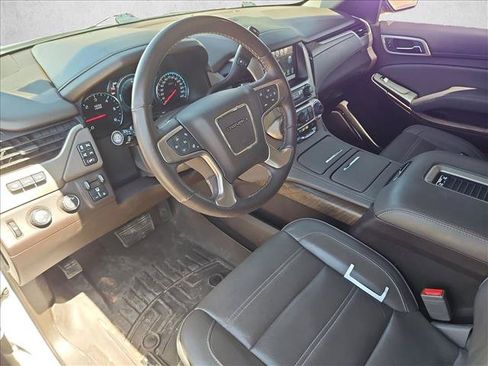 Used 2018 GMC Yukon Denali w/ Open Road Package AWD/4WD image 13