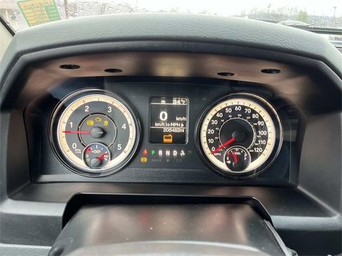 Used 2018 RAM 2500 Tradesman w/ Cold Weather Group image 34