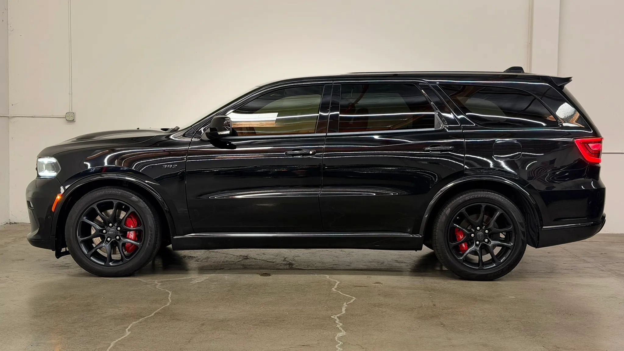 Used 2021 Dodge Durango SRT w/ Black Package AWD/4WD image 8