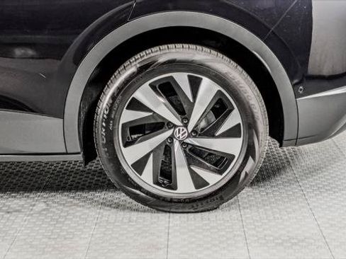 Used 2024 Volkswagen ID.4 Pro RWD image 36