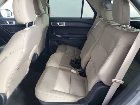 Used 2023 Ford Explorer 2WD image 13