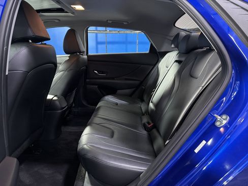Used 2023 Hyundai Elantra Limited FWD image 29