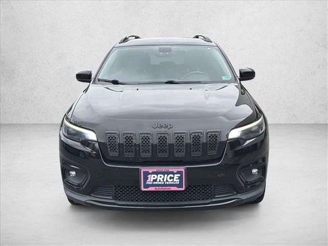 Used 2019 Jeep Cherokee Latitude Plus AWD/4WD image 3