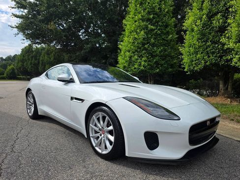 Used 2018 Jaguar F-TYPE Coupe RWD image 7