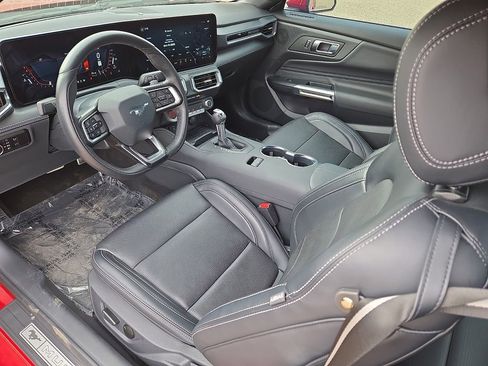 Used 2024 Ford Mustang GT Premium image 15