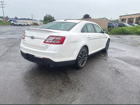 Used 2019 Ford Taurus Limited AWD/4WD image 5
