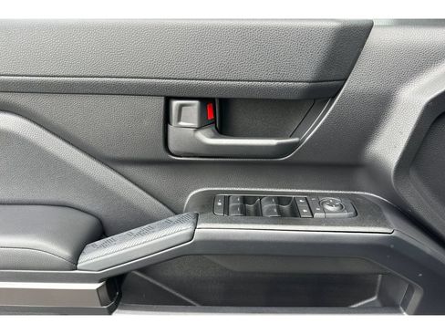 New 2026 Toyota 4Runner SR5 AWD/4WD image 10