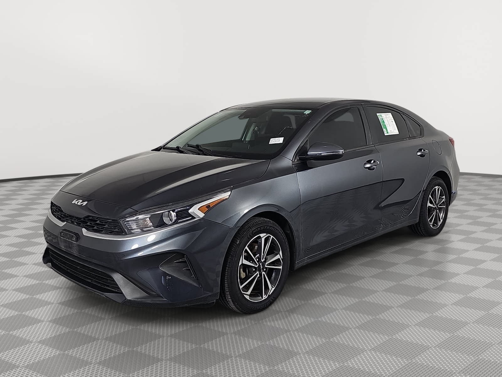 Used 2024 Kia Forte LXS w/ LXS Technology Package FWD image 4