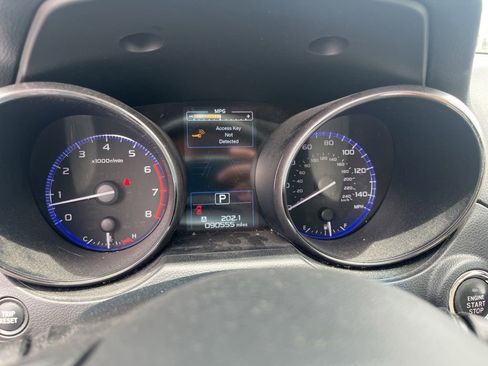 Used 2019 Subaru Outback 2.5i Limited AWD/4WD image 9