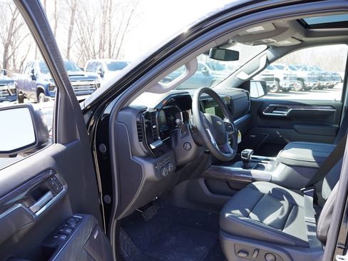 New 2026 Chevrolet Silverado 1500 LTZ w/ LTZ Premium Package AWD/4WD image 10