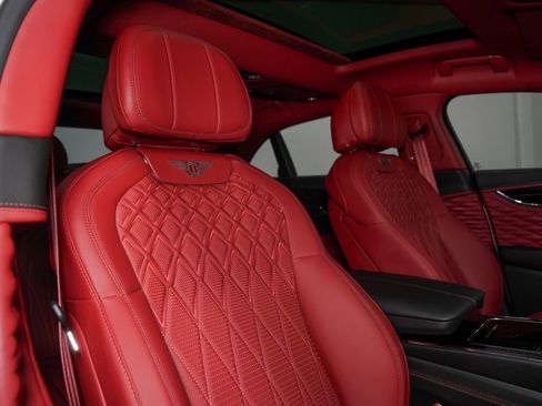 Used 2020 Bentley Flying Spur W12 image 27