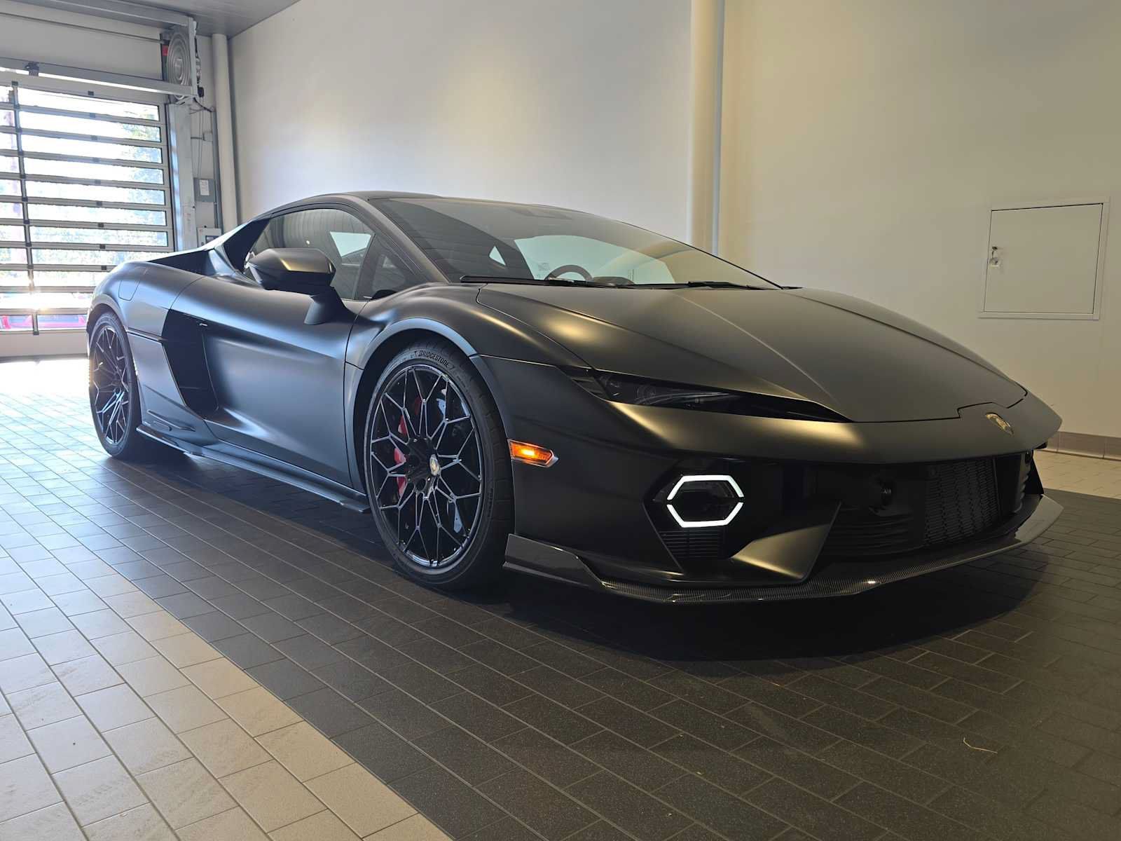 Used 2026 Lamborghini Temerario AWD/4WD image 9
