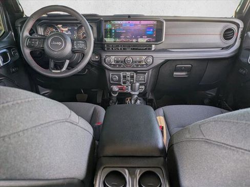 Used 2024 Jeep Gladiator Rubicon w/ Safety Group image 17