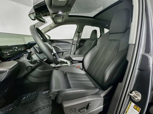 Used 2025 Audi Q5 Premium Plus w/ Premium Plus AWD/4WD image 18