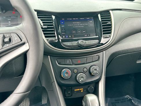 Used 2020 Chevrolet Trax LT w/ Driver Confidence Package image 14