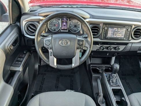 Used 2016 Toyota Tacoma SR5 image 16