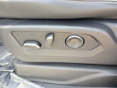 Used 2021 Cadillac Escalade Premium Luxury w/ Driver Assist Tech Package image 20