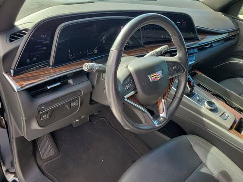 Certified 2023 Cadillac Escalade Luxury RWD image 21