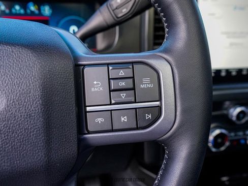 Used 2023 Ford F450 Lariat w/ FX4 Off-Road Package image 40