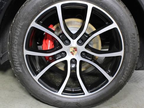 Certified 2026 Porsche Cayenne S AWD/4WD image 12