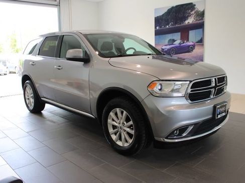 Used 2019 Dodge Durango SXT w/ 3rd Row Seating Group AWD/4WD image 1