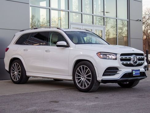 Used 2022 Mercedes-Benz GLS 450 4MATIC image 3
