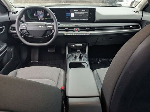 Used 2025 Kia K4 LXS image 27