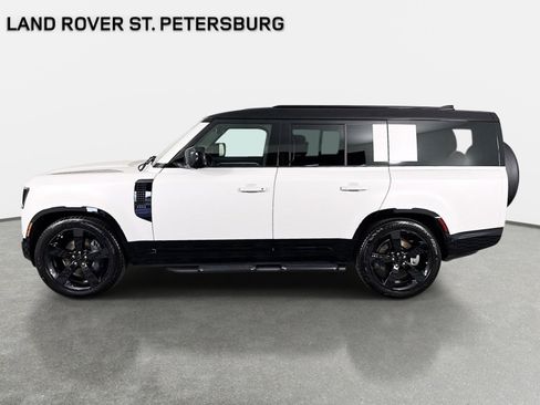 Used 2026 Land Rover Defender 130 X-Dynamic SE AWD/4WD image 8
