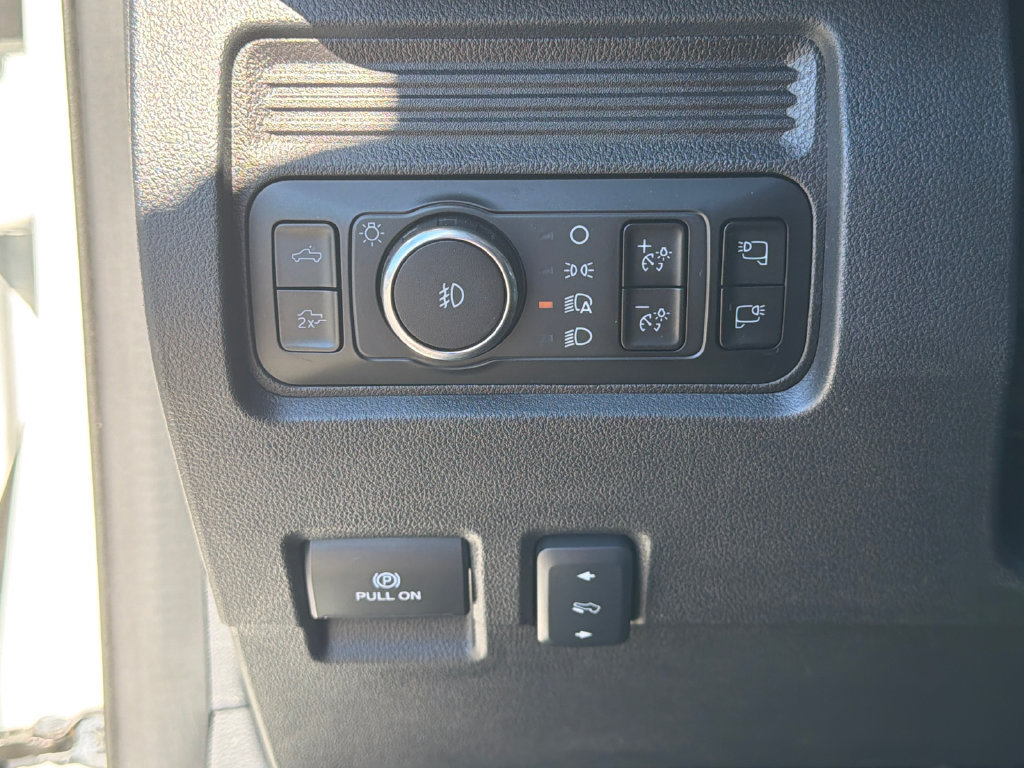 Used 2025 Ford F250 Lariat w/ Chrome Package AWD/4WD image 31