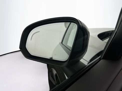 Used 2023 Volvo C40 P8 Recharge Plus AWD/4WD image 16