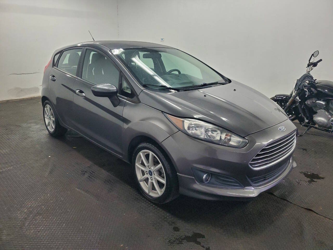 Used 2019 Ford Fiesta SE w/ Equipment Group 201A FWD image 3
