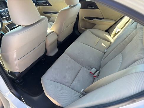 Used 2015 Honda Accord LX image 21