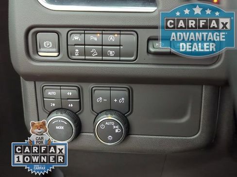 Used 2023 Chevrolet Suburban High Country image 15