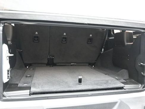 Used 2022 Jeep Wrangler Unlimited Sport AWD/4WD image 18