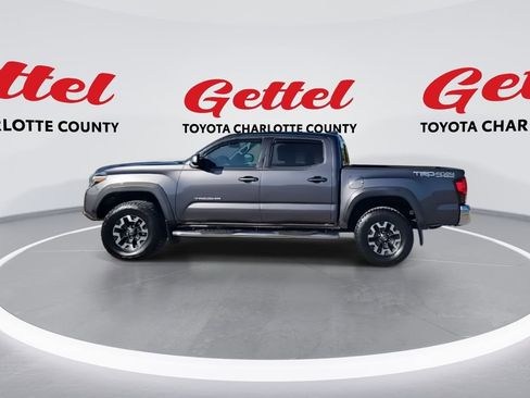 Used 2019 Toyota Tacoma TRD Off-Road image 5