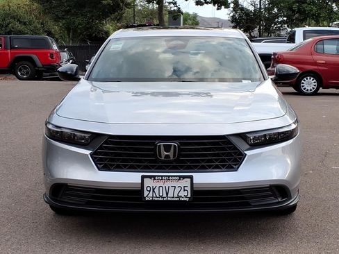 Used 2024 Honda Accord Sport image 2