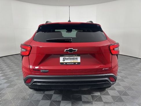 New 2026 Chevrolet Trax RS w/ Sunroof Package image 4