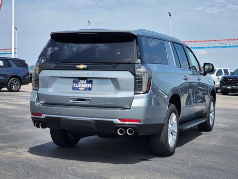 New 2025 Chevrolet Suburban Premier image 3