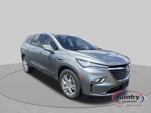 Used 2023 Buick Enclave Essence w/ Experience Buick Package AWD/4WD image 5