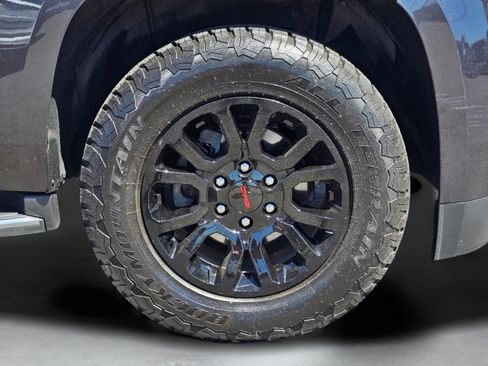 Used 2015 GMC Yukon SLE w/ HD Trailering Package image 28