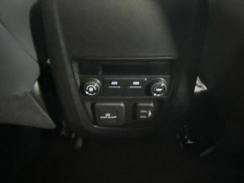 Used 2021 Buick Enclave Essence w/ Sound and Sites Package AWD/4WD image 30