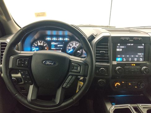 Used 2018 Ford F150 XLT w/ Equipment Group 302A Luxury AWD/4WD image 22